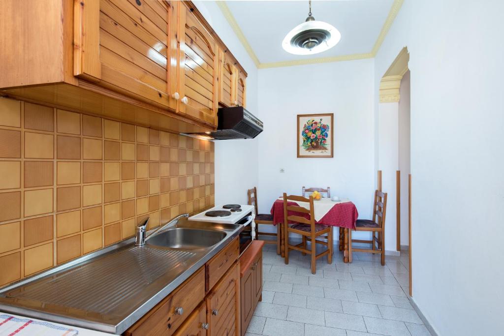 Andreas Pool Complex room 6